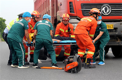 马尔康沛县道路救援